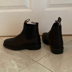 Blundstone Chelsea dress boots size 7.5